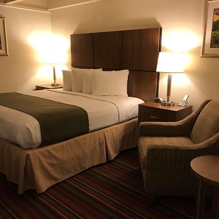 Best Western El Rancho Palacio Розуел Екстериор снимка